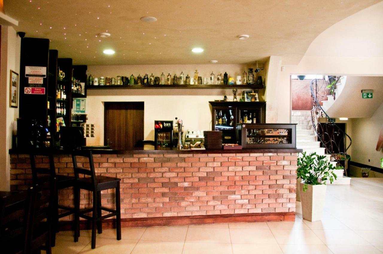 Podgora Dworek Anna酒店 外观 照片